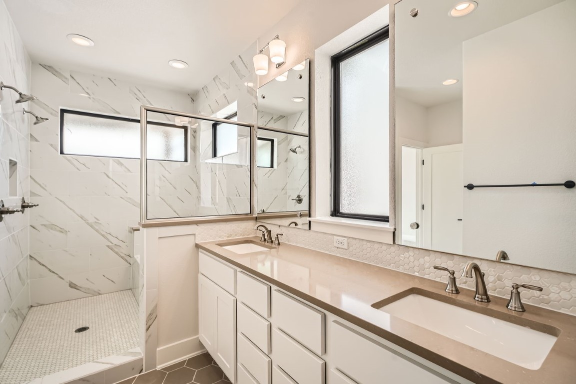 9027 Cattle Baron Path Austin, TX 78747 - Photo 11 of 28