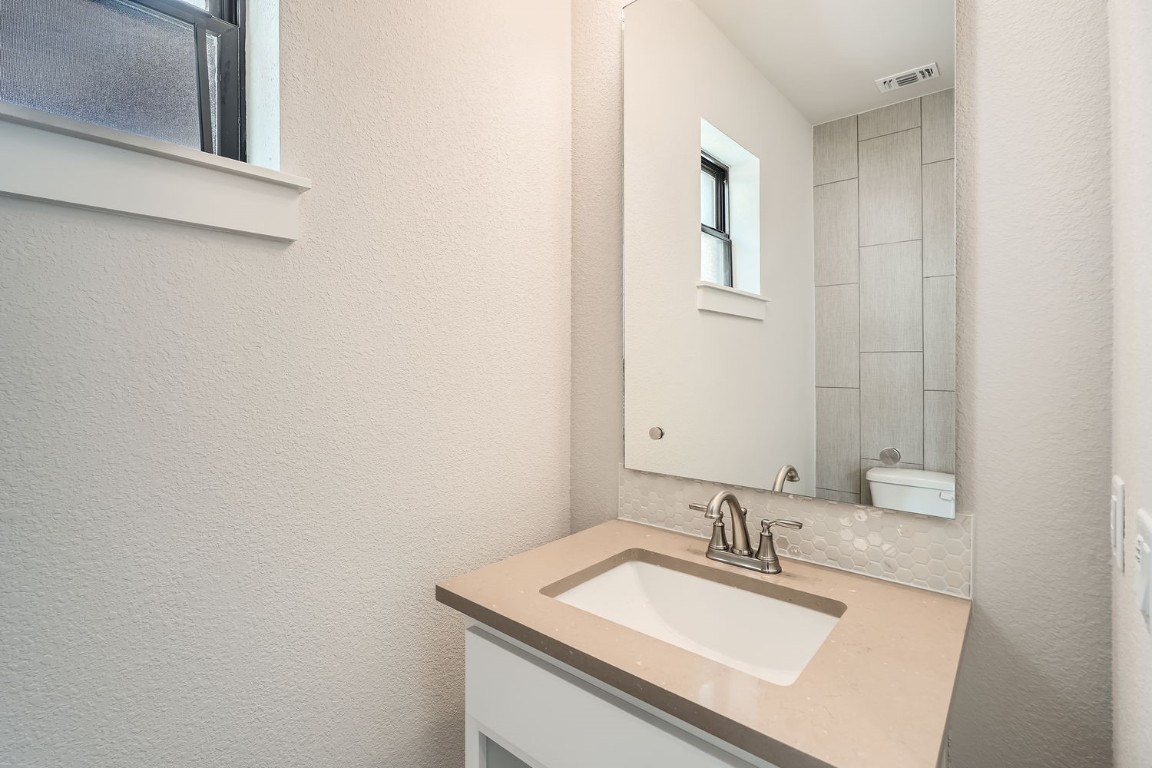 9027 Cattle Baron Path Austin, TX 78747 - Photo 13 of 28