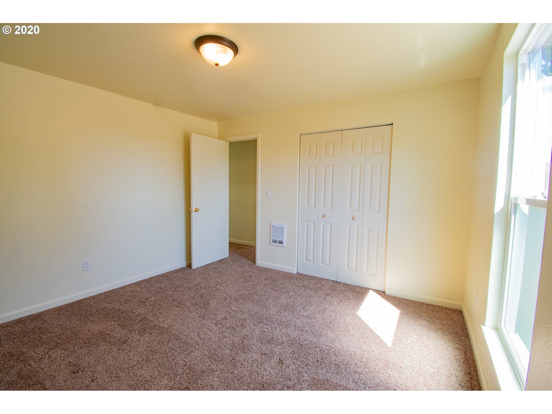63600 North Spring Road Coos Bay, OR 97420 - Photo 14 of 18 Gallery Image 14
