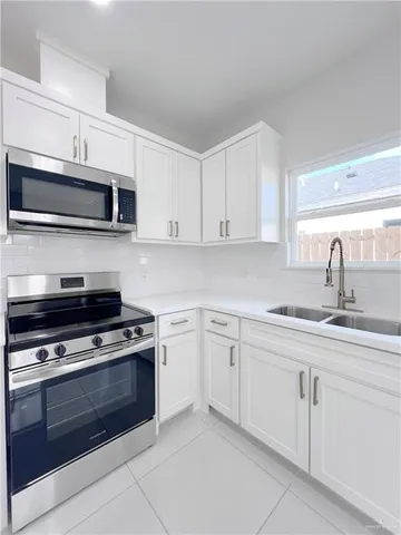 $1,400 | 2004 East 1st Street, Unit 4, Mission, TX 78572