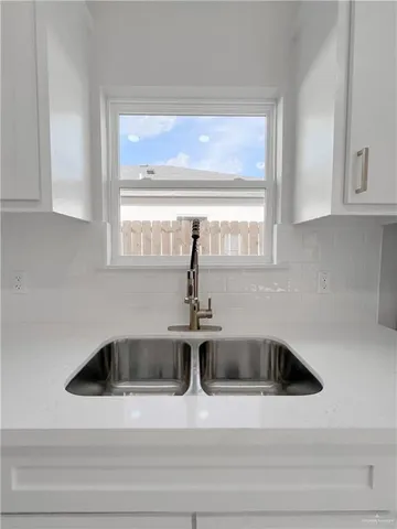 $1,400 | 2004 East 1st Street, Unit 4, Mission, TX 78572