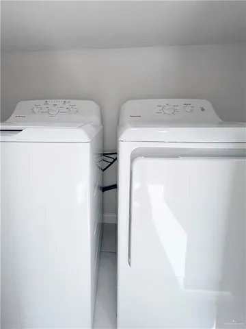 $1,400 | 2004 East 1st Street, Unit 4, Mission, TX 78572