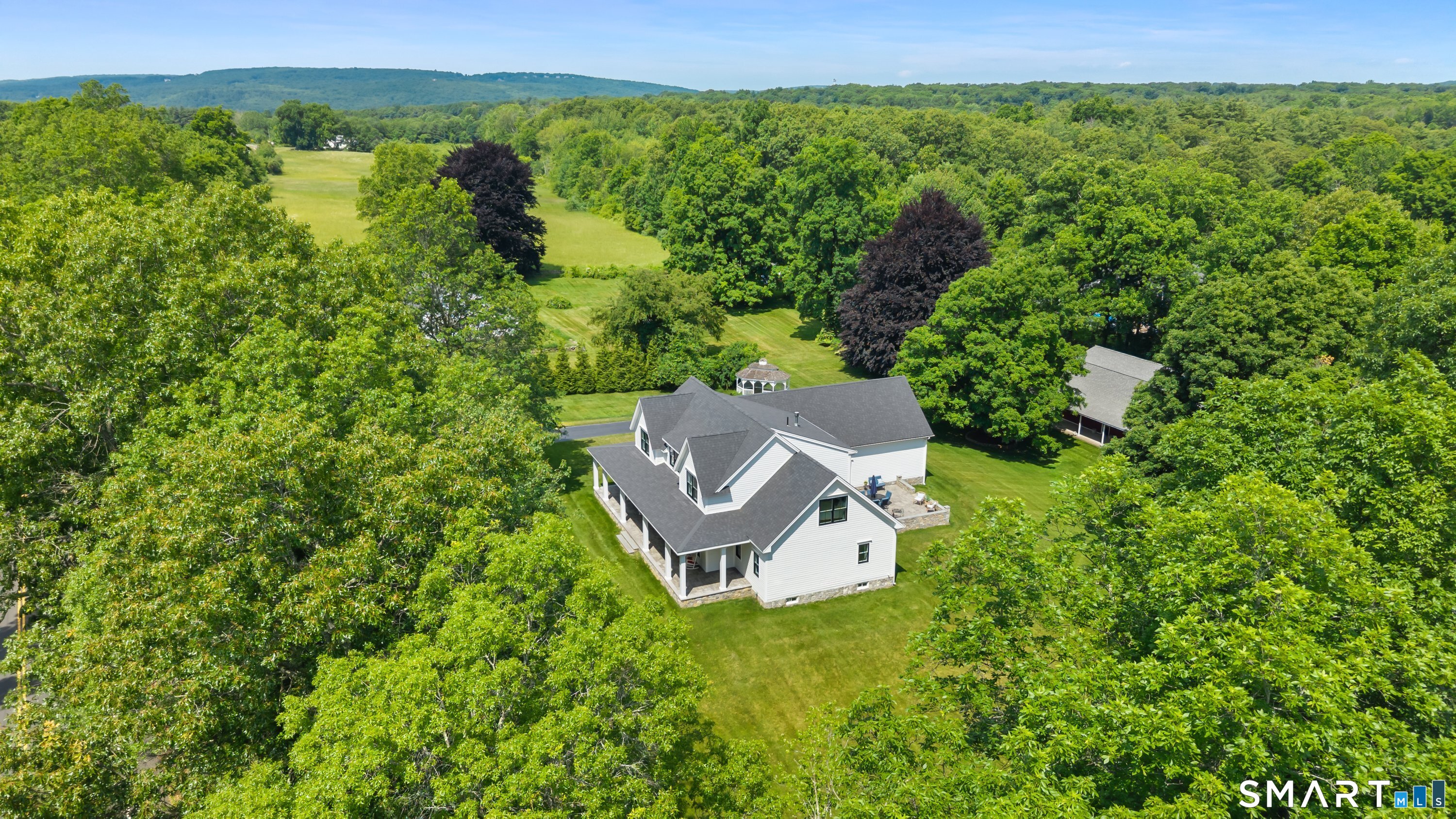 773 West Avon Road Avon, CT 06001 - Photo 2 of 40