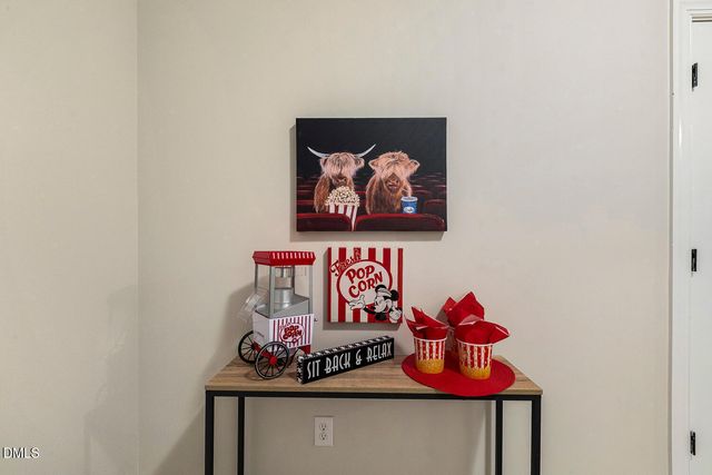 $925,000 | 404 Vintage Hill Circle, Apex, NC 27539