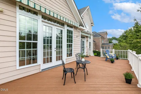 $975,000 | 404 Vintage Hill Circle, Apex, NC 27539