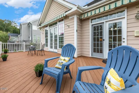 $975,000 | 404 Vintage Hill Circle, Apex, NC 27539