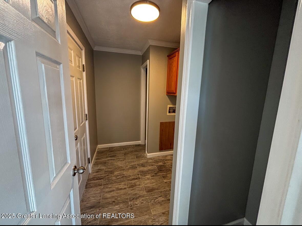 16395 Frandsche Road Chesaning, MI 48616 - Photo 9 of 19 Laundry Room