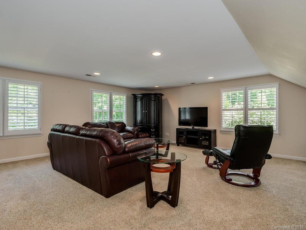 6337 Dovefield Road Charlotte, NC 28277 - Photo 22 of 35 Gallery Image 22