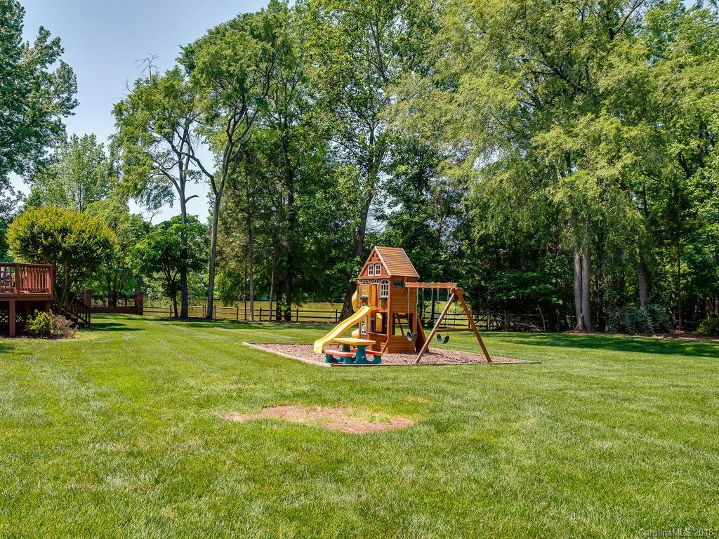 6337 Dovefield Road Charlotte, NC 28277 - Photo 30 of 35 Gallery Image 30