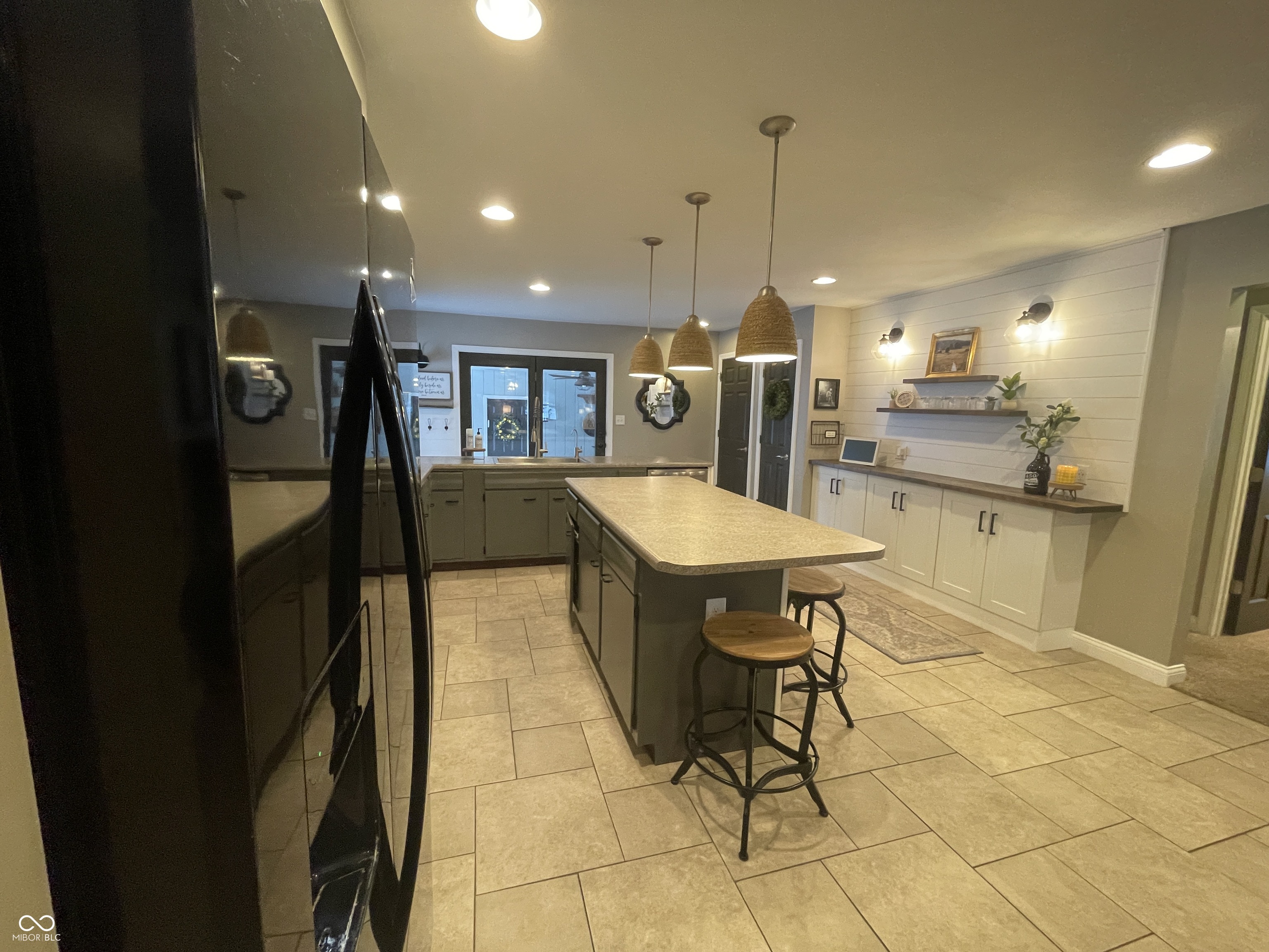 8263 West Deaver Road Columbus, IN 47201 - Photo 11 of 56 Gallery Image 11