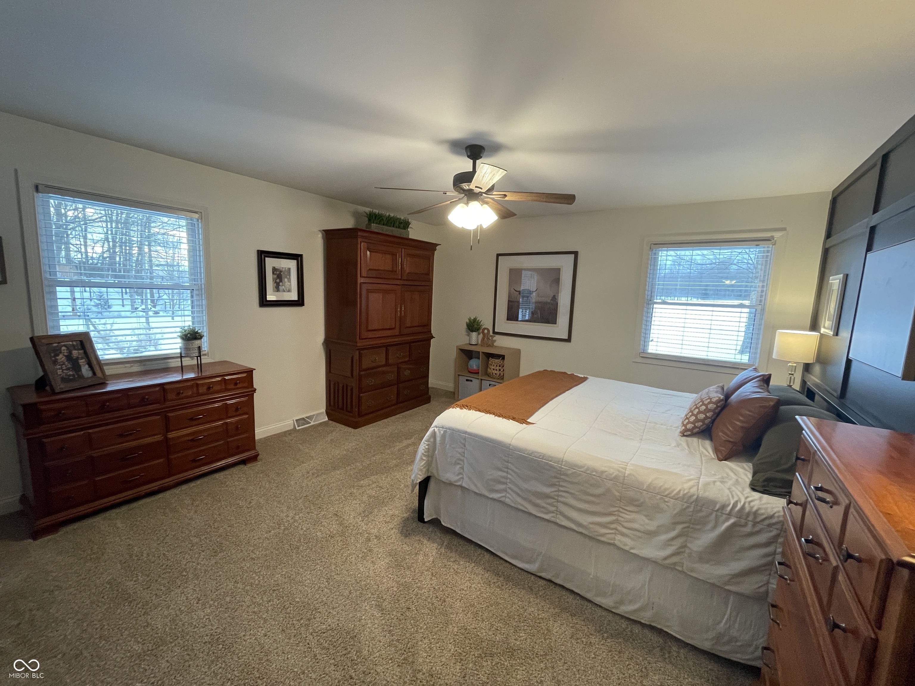 8263 West Deaver Road Columbus, IN 47201 - Photo 19 of 56 Gallery Image 19