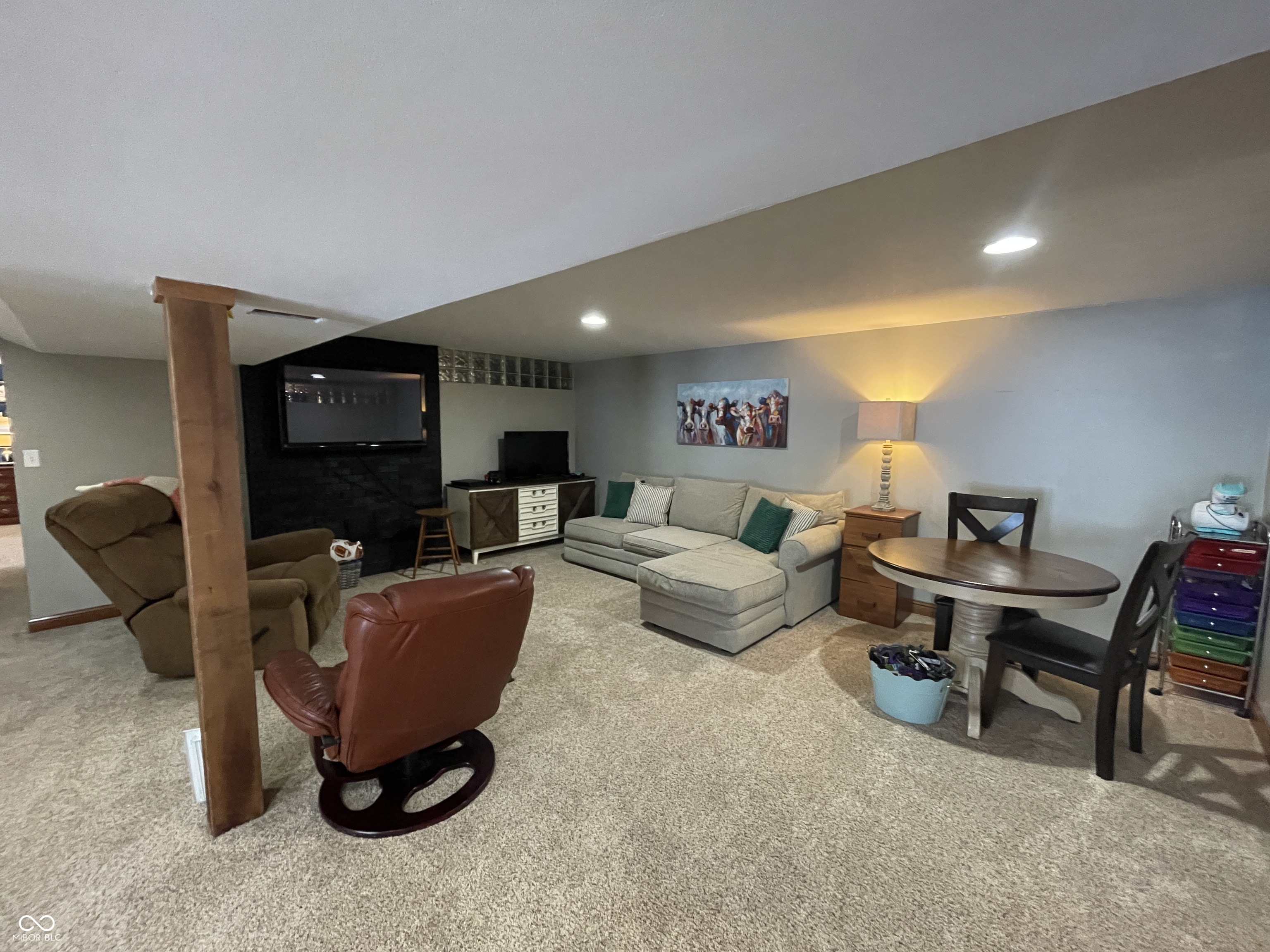 8263 West Deaver Road Columbus, IN 47201 - Photo 29 of 56 Gallery Image 29
