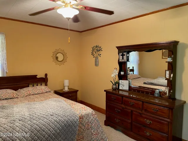 $309,000 | 152 West Bayshore Drive, Cedar Island, NC 28520