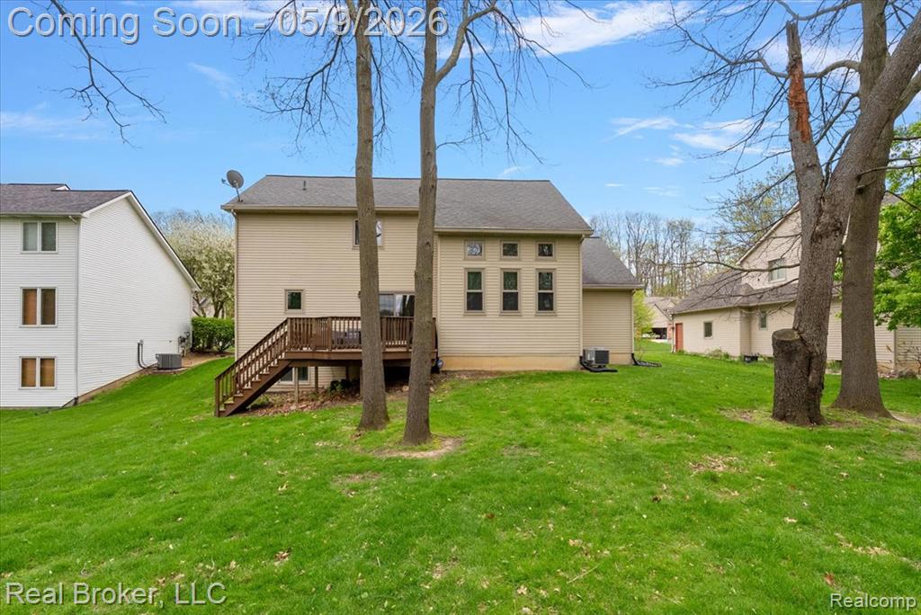 1111 Elk Run Howell, MI 48843 - Photo 46 of 60
