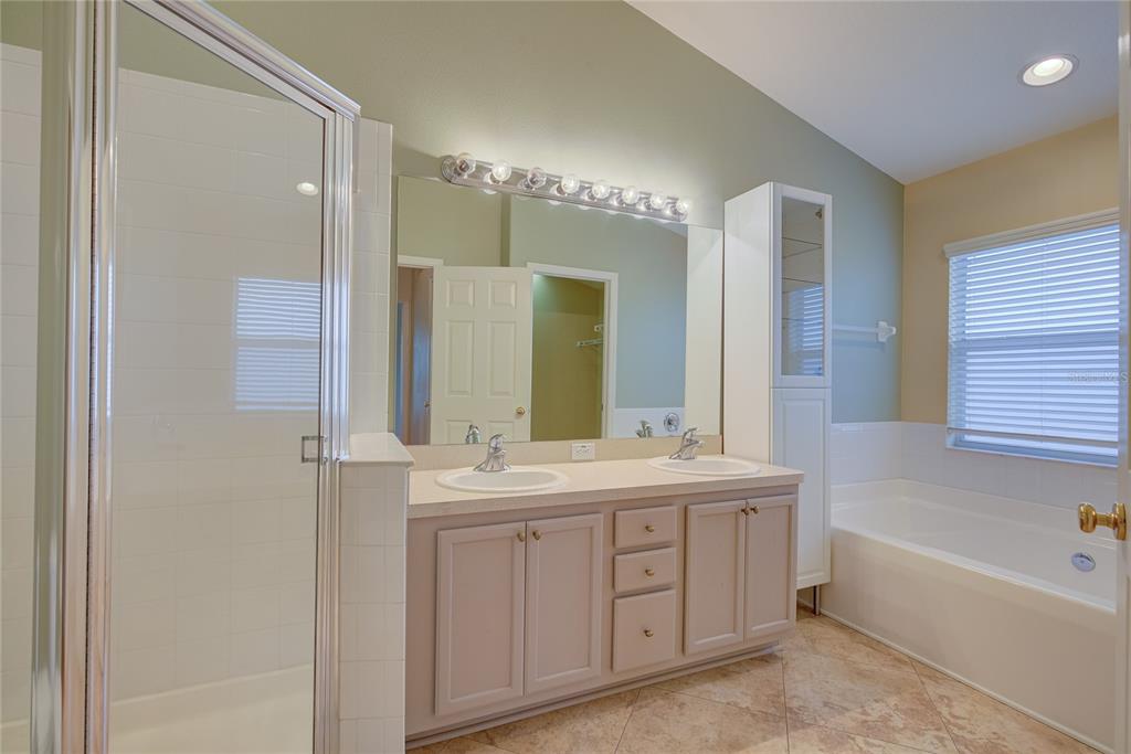 13298 Thoroughbred Loop Largo, FL 33773 - Photo 20 of 29