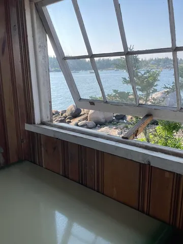 $559,000 | Tbd Tbd Burying Island, Vinalhaven, ME 04863