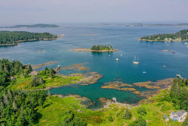 $559,000 | Tbd Tbd Burying Island, Vinalhaven, ME 04863