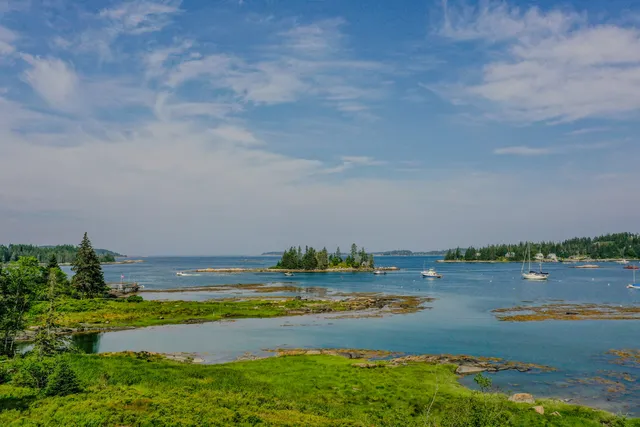 $559,000 | Tbd Tbd Burying Island, Vinalhaven, ME 04863