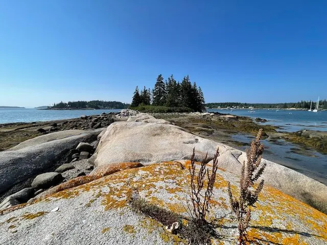 $559,000 | Tbd Tbd Burying Island, Vinalhaven, ME 04863