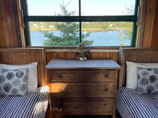 $559,000 | Tbd Tbd Burying Island, Vinalhaven, ME 04863