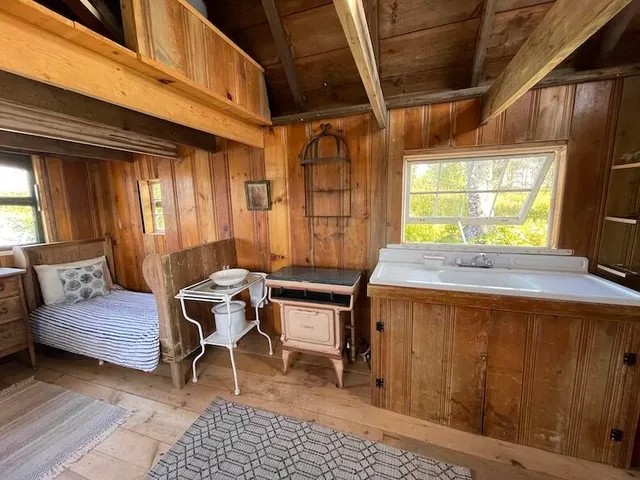 $559,000 | Tbd Tbd Burying Island, Vinalhaven, ME 04863