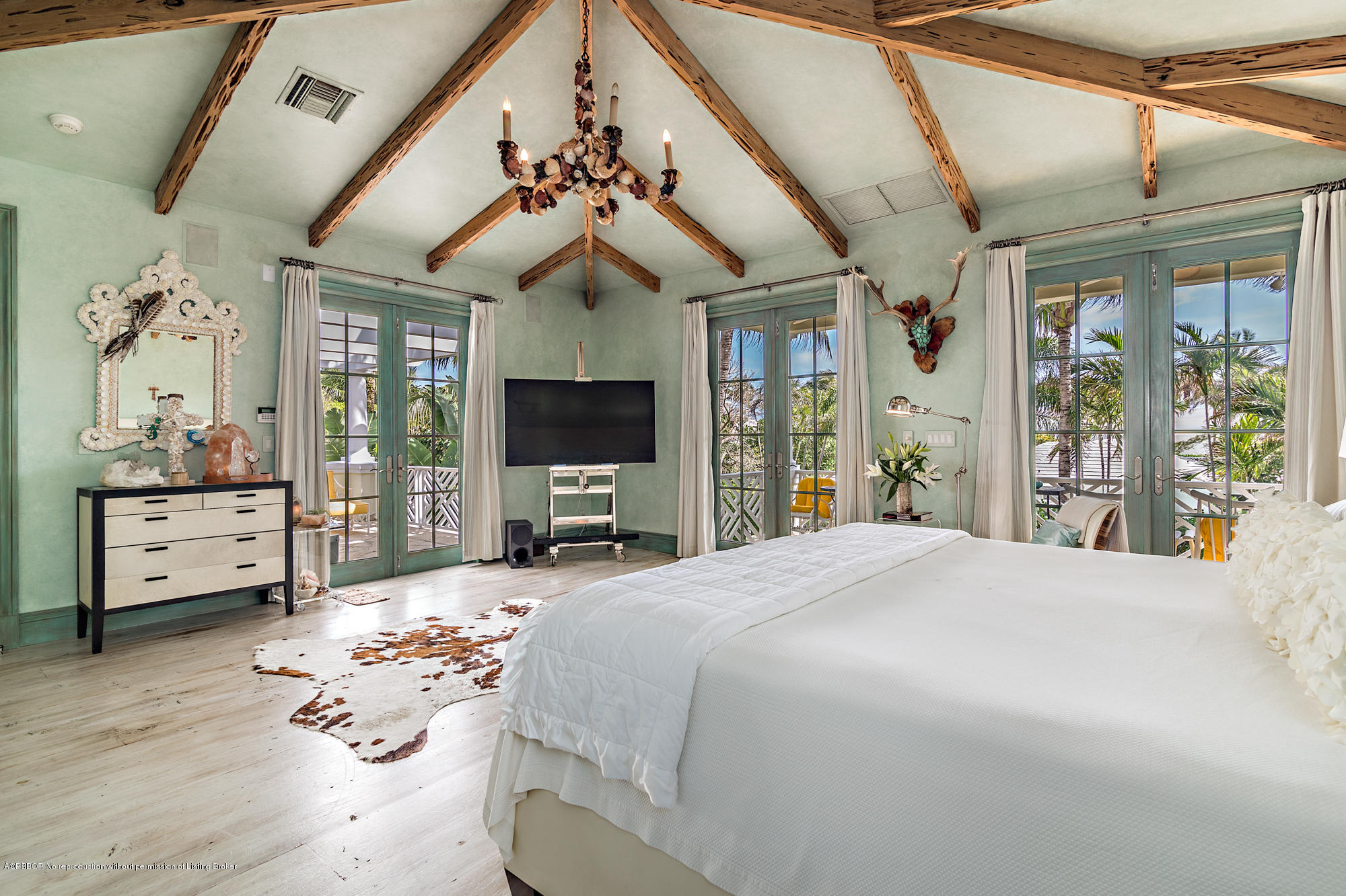 120 Seagate Road Palm Beach, FL 33480 - Photo 17 of 50 low-18