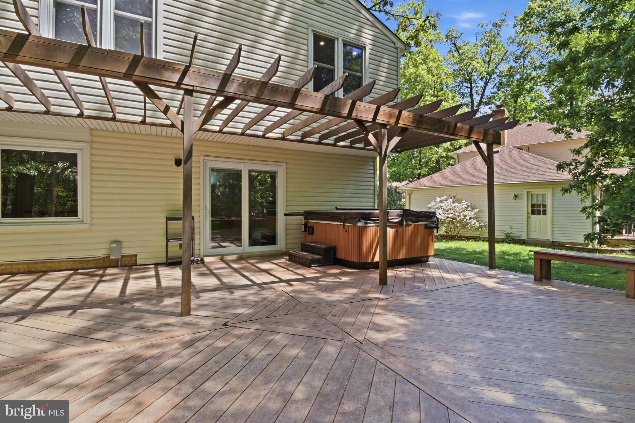 407 Autumn Olive Way Sterling, VA 20164 - Photo 40 of 47 a view of a lounge chair in the front of a house