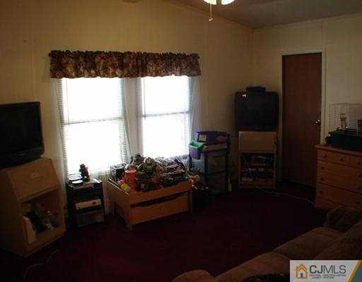 22 Burns Road North Brunswick, NJ 08902 - Photo 11 of 18 Gallery Image 11