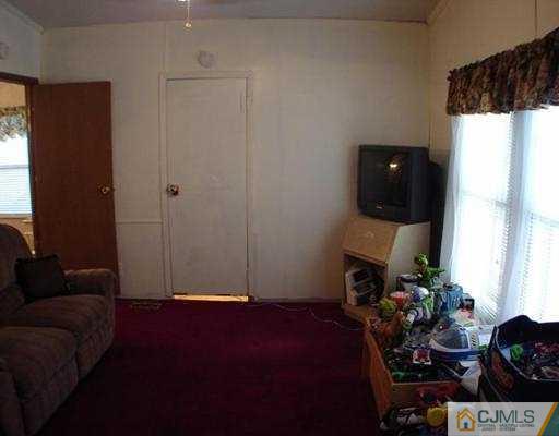 22 Burns Road North Brunswick, NJ 08902 - Photo 17 of 18 Gallery Image 17