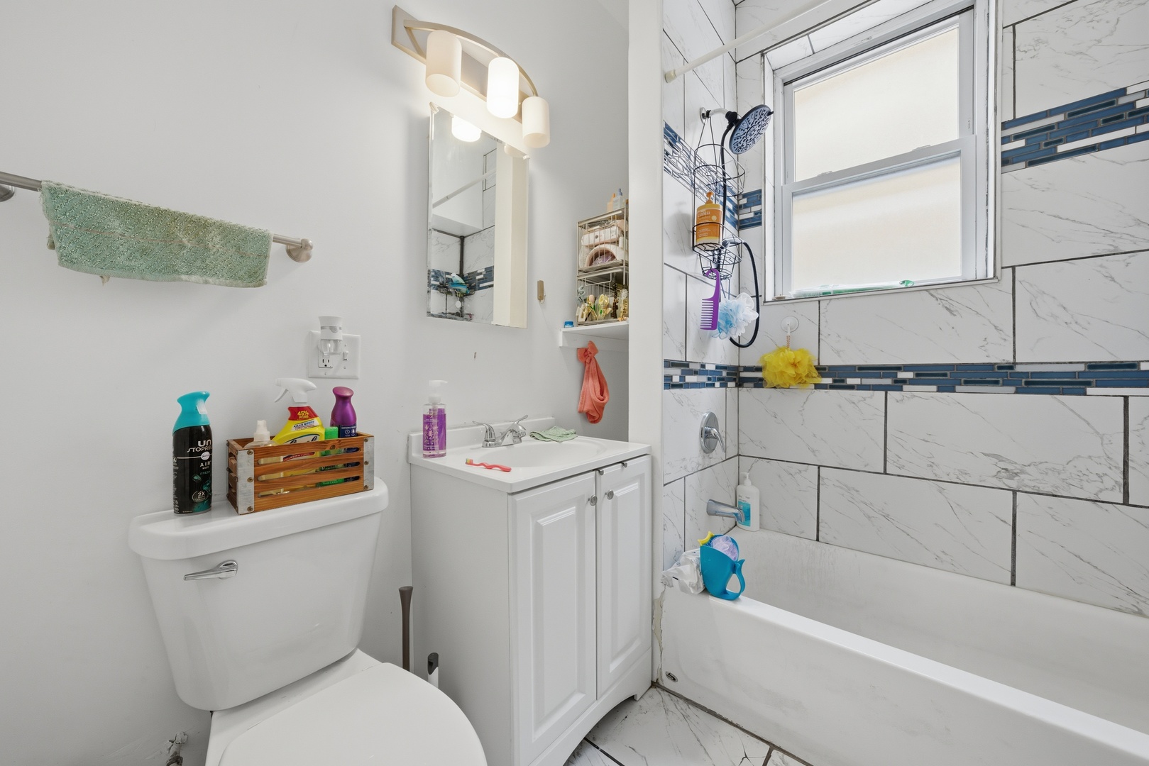 2527 South Harding Avenue Chicago, IL 60623 - Photo 8 of 13