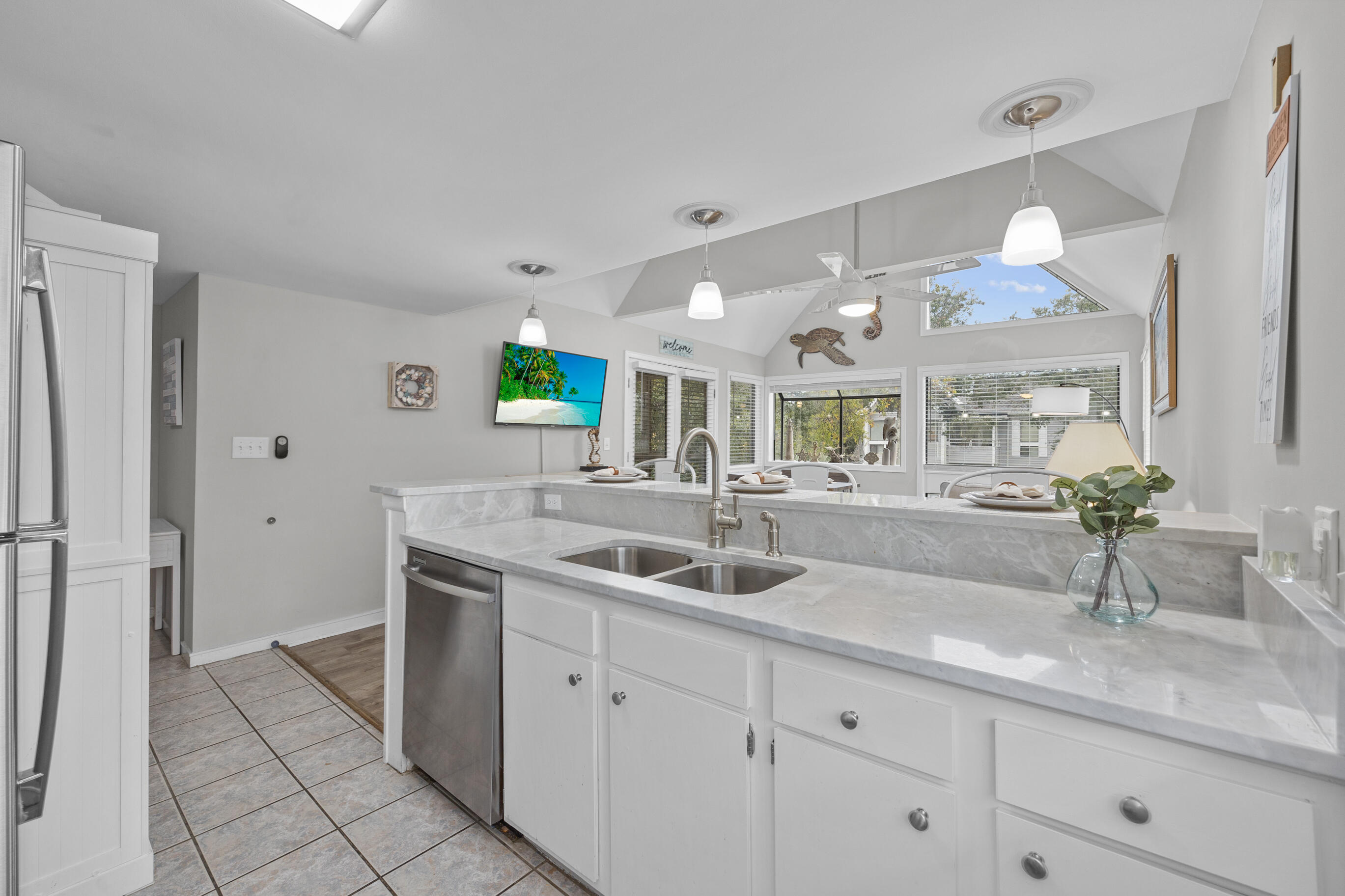 351 Lake Arrowhead Road, Unit 3311 Myrtle Beach, SC 29572 - Photo 11 of 43 3-311 Kitchen