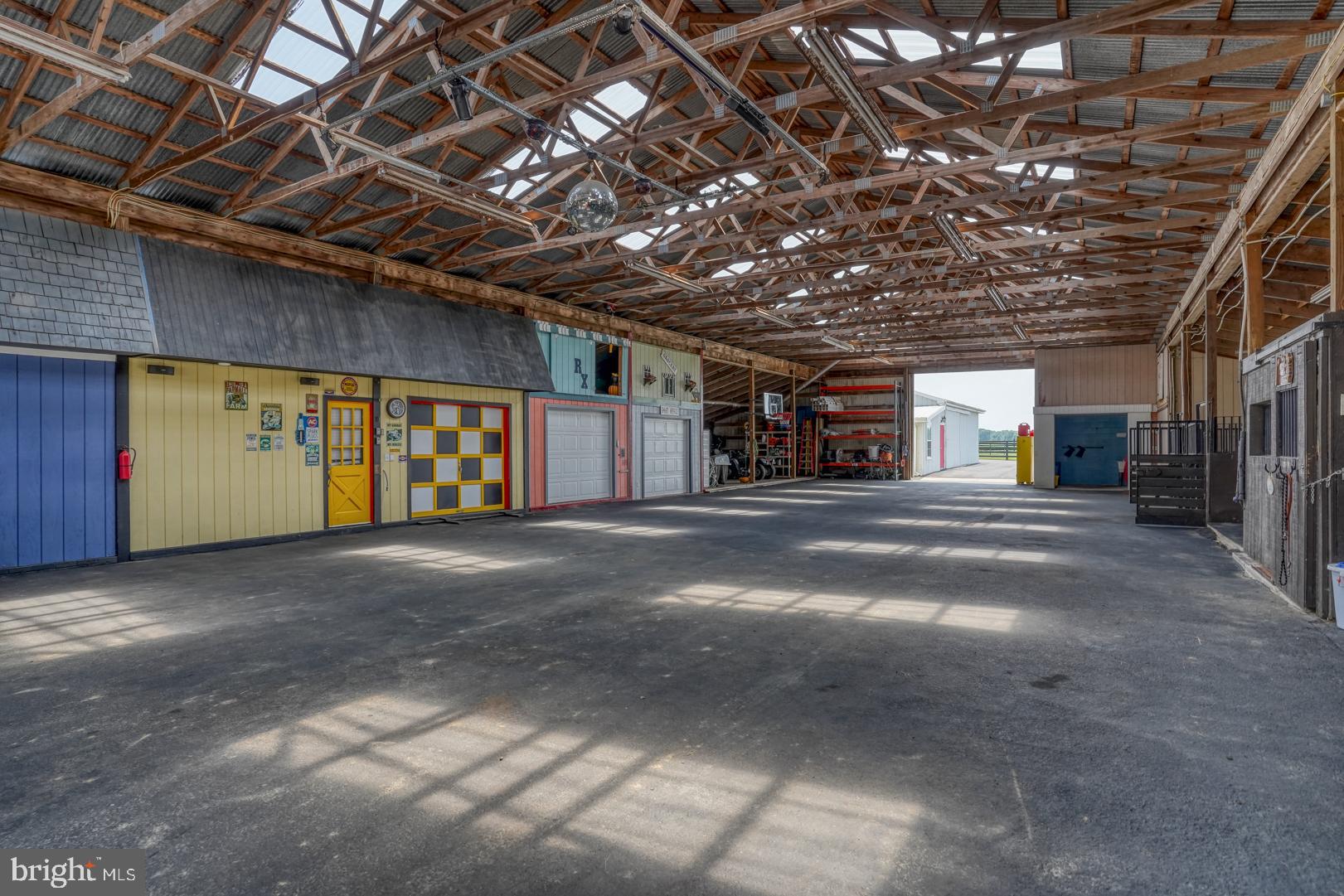 952 Churchtown Road Middletown, DE 19709 - Photo 54 of 100 Large Barn Interior