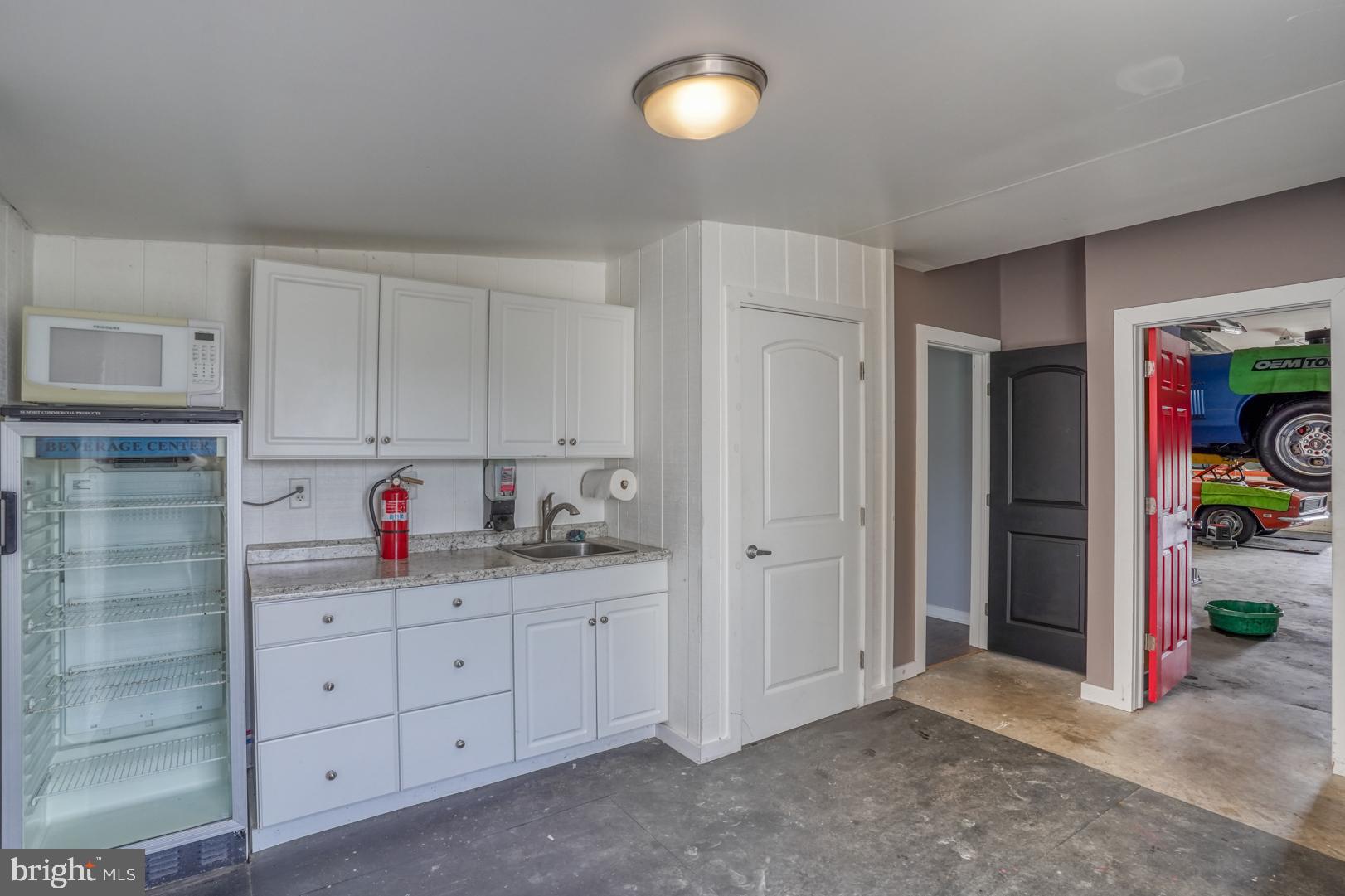 952 Churchtown Road Middletown, DE 19709 - Photo 71 of 100 Back Building - Interior - Business