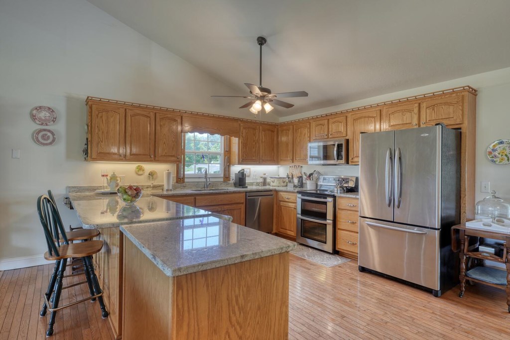 2008 Hidden Valley Road Hiawassee, GA 30546 - Photo 16 of 49 Gallery Image 16