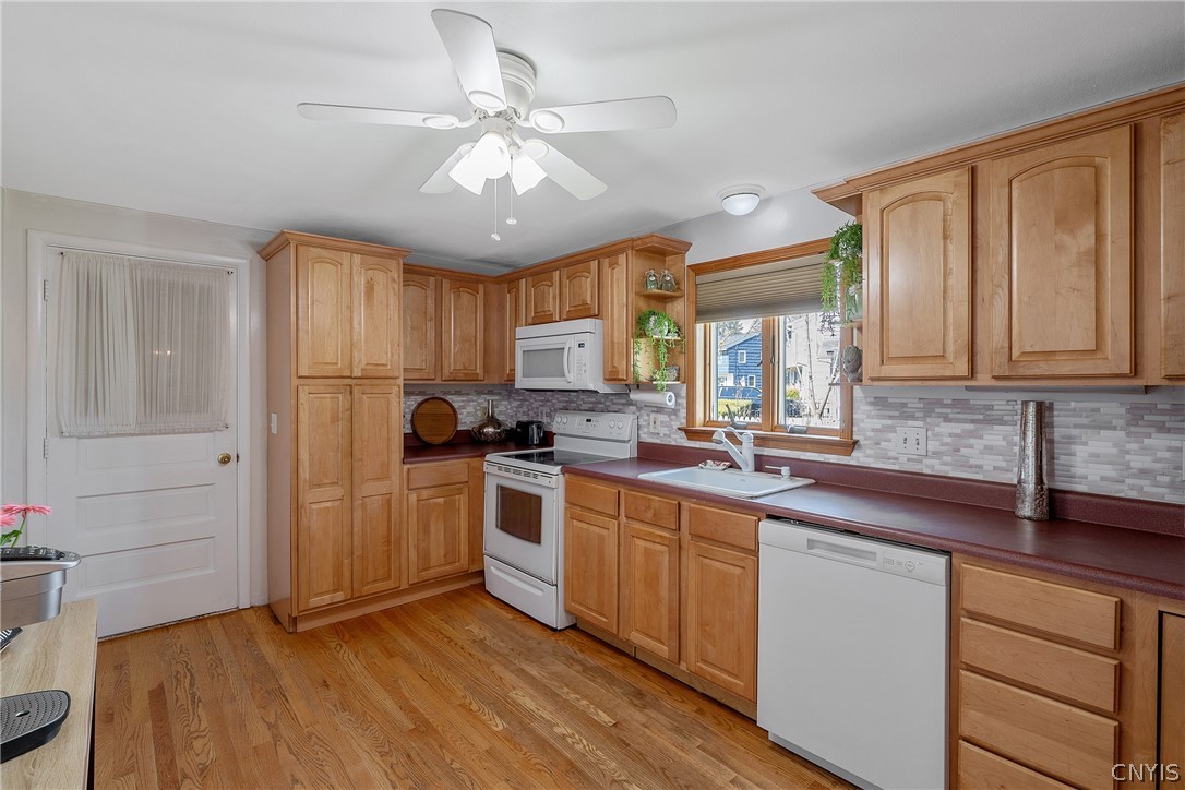 106 Deborah Drive Salina, NY 13088 - Photo 11 of 37