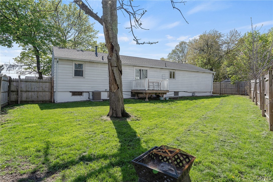 106 Deborah Drive Salina, NY 13088 - Photo 32 of 37