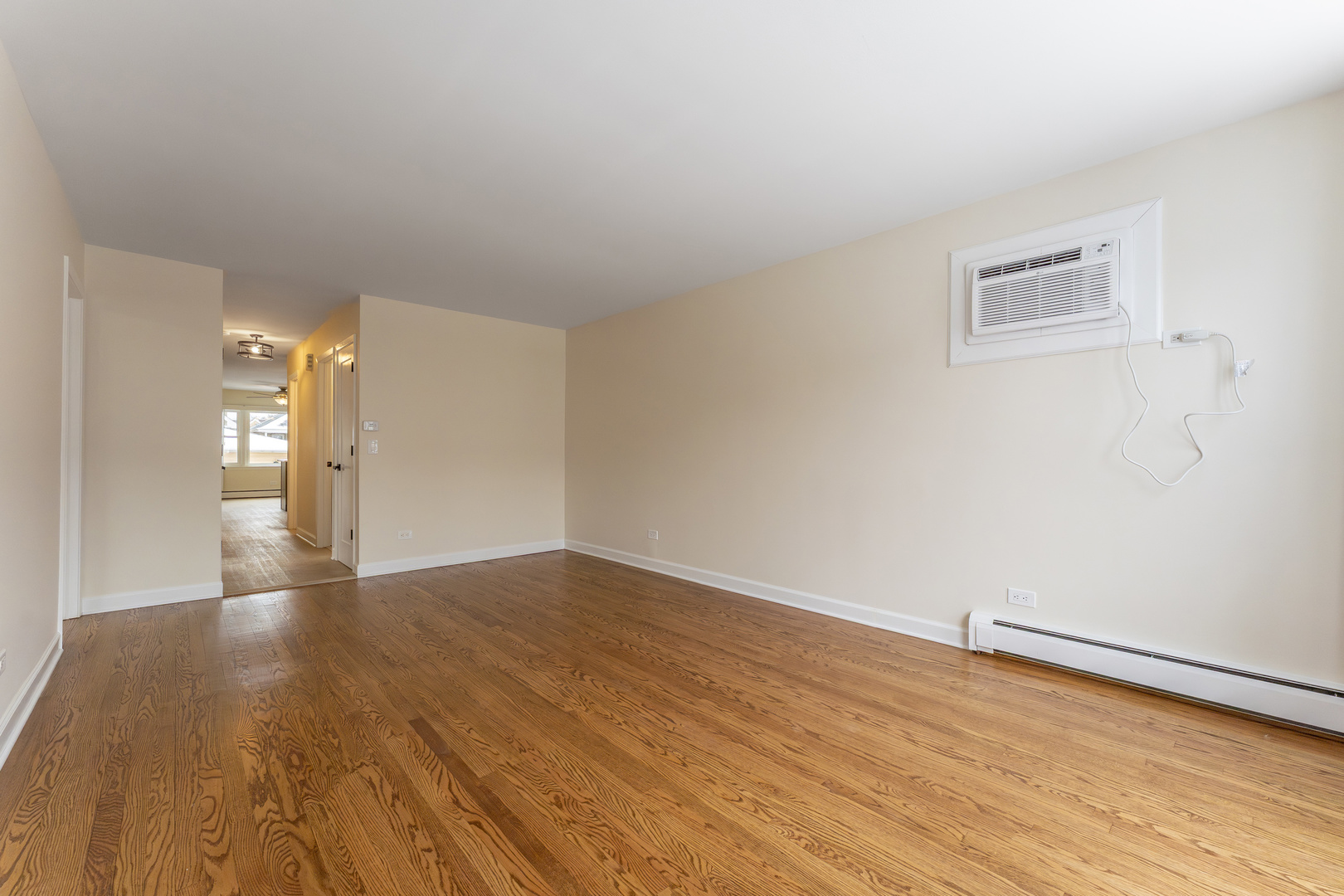 6031 West Addison Street, Unit 1 Chicago, IL 60634 - Photo 2 of 11