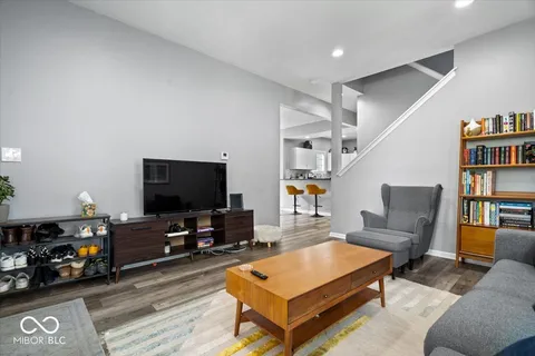 $350,000 | 2732 Guilford Avenue, Indianapolis, IN 46205