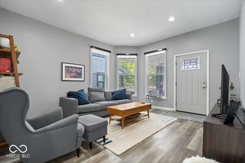 $350,000 | 2732 Guilford Avenue, Indianapolis, IN 46205