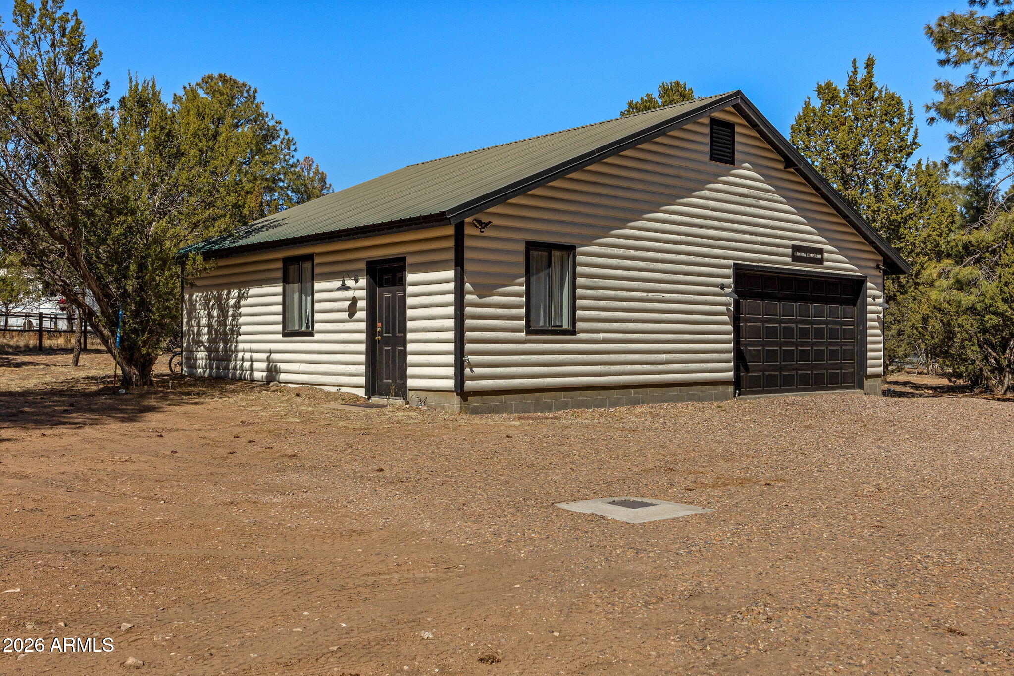 3310 Tonto Drive Overgaard, AZ 85933 - Photo 40 of 54 front view of a house