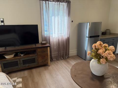 3310 Tonto Drive Overgaard, AZ 85933 - Photo 43 of 54 a living room with furniture and a flat screen tv