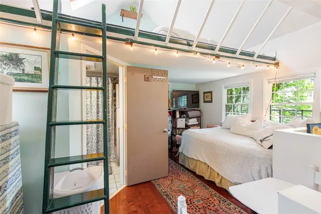 $1,850 | 74 3rd Street, Unit 3, Newport, RI 02840