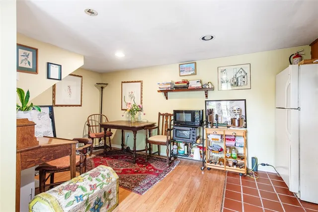 $1,850 | 74 3rd Street, Unit 3, Newport, RI 02840