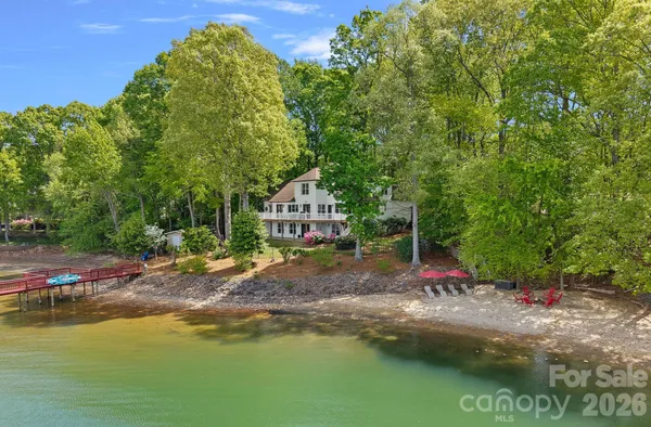 $1,899,000 | 139 Hawks Point Drive, Troutman, NC 28166