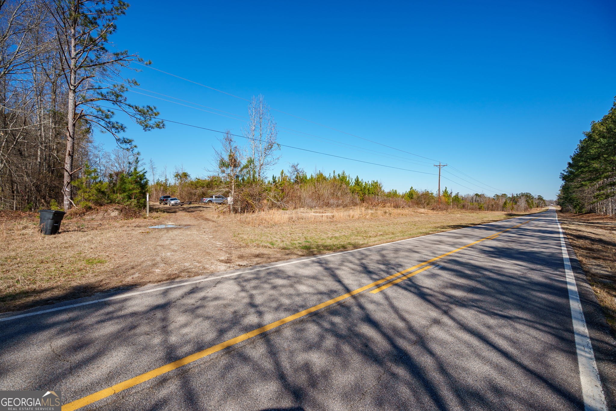 0 Crawfordville Road White Plains, GA 30678 - Photo 6 of 24 a view of a road with an ocean view