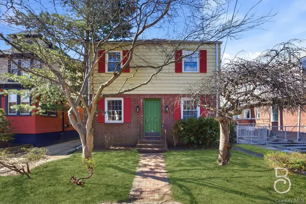 $1,399,000 | 94-11 70th Avenue | Forest Hills