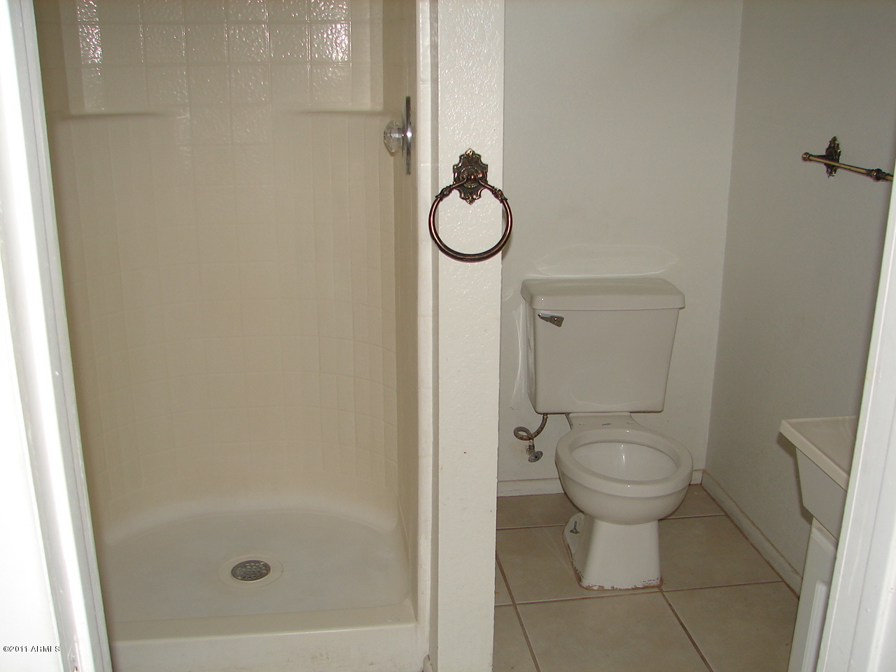 2334 West Cheery Lynn Road Phoenix, AZ 85015 - Photo 11 of 25 bath