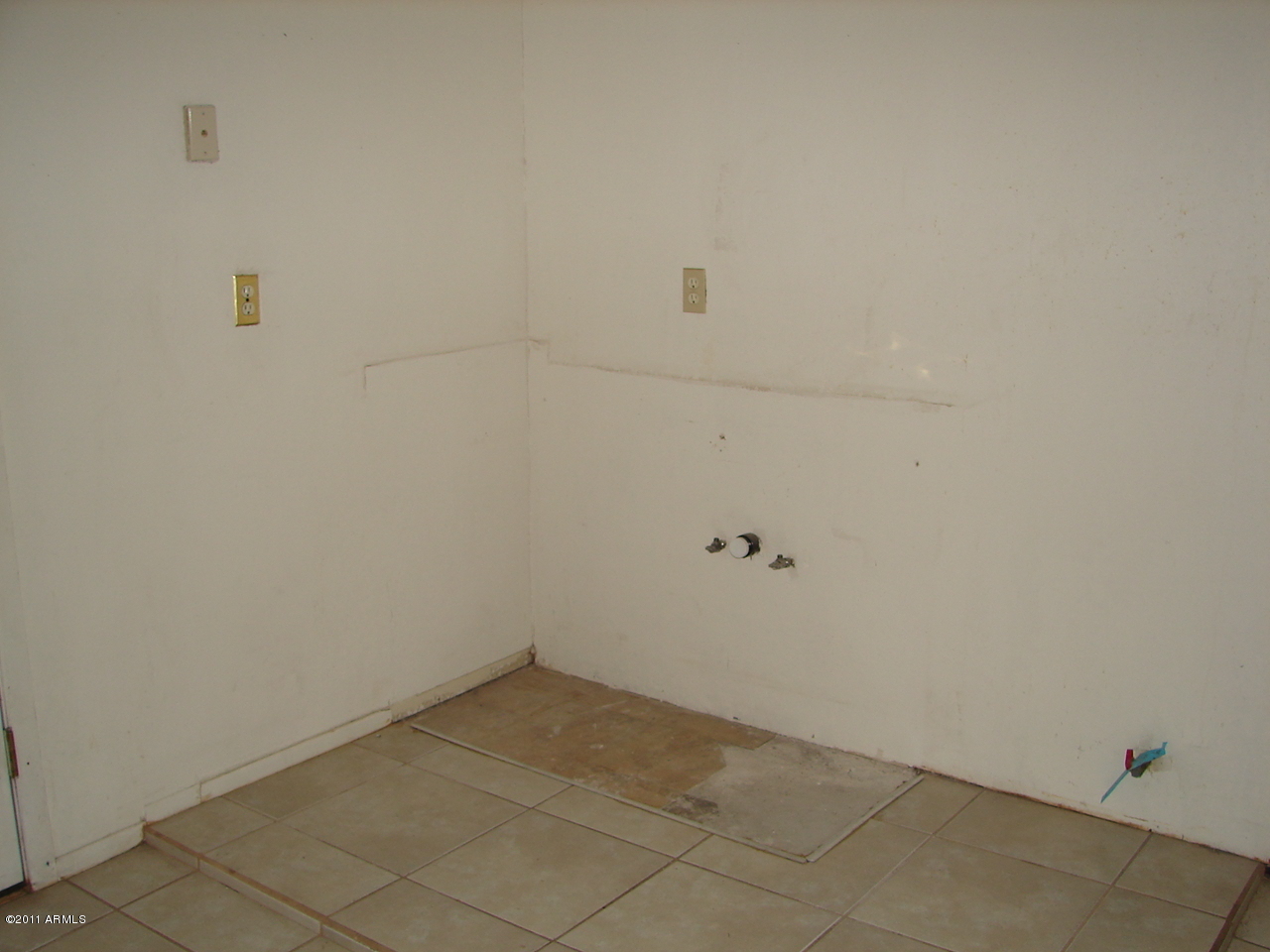 2334 West Cheery Lynn Road Phoenix, AZ 85015 - Photo 15 of 25 bdrm