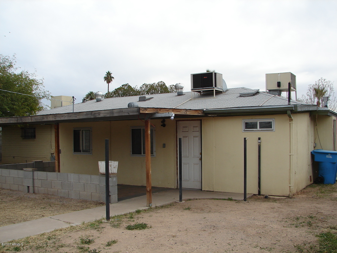 2334 West Cheery Lynn Road Phoenix, AZ 85015 - Photo 5 of 25 rear