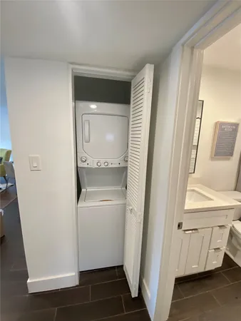 $1,895 | 3517 Audubon Place, Unit D3, Houston, TX 77006